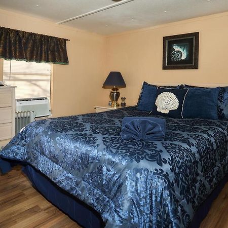 Room In Bb - Pleasant Days Bb Tropical Master Suite Homosassa Exterior photo